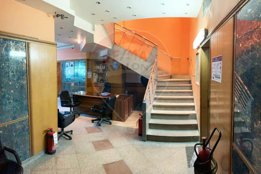 مقر إداري للبيع 1,168 م سموحة (ش 14 مايو)