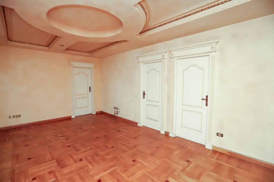 Apartment For Sale 305m Kafr Abdou (San Geiny Square - Lotus Tower )