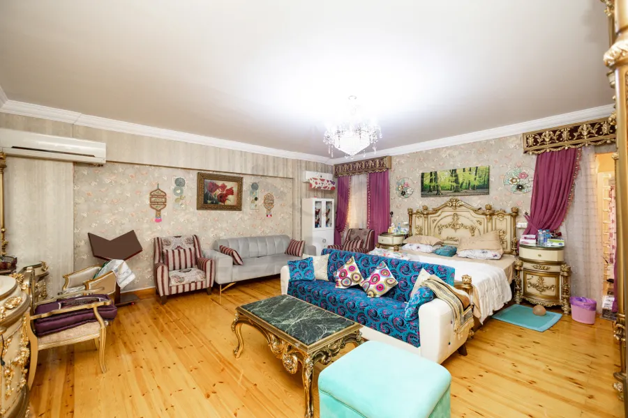 Apartment for sale 560 m Louran (Sarhank St.)