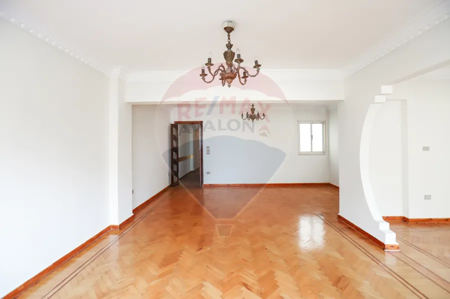 Penthouse For Sale 138 m Miami ( Gamal Abd El Nasr st )