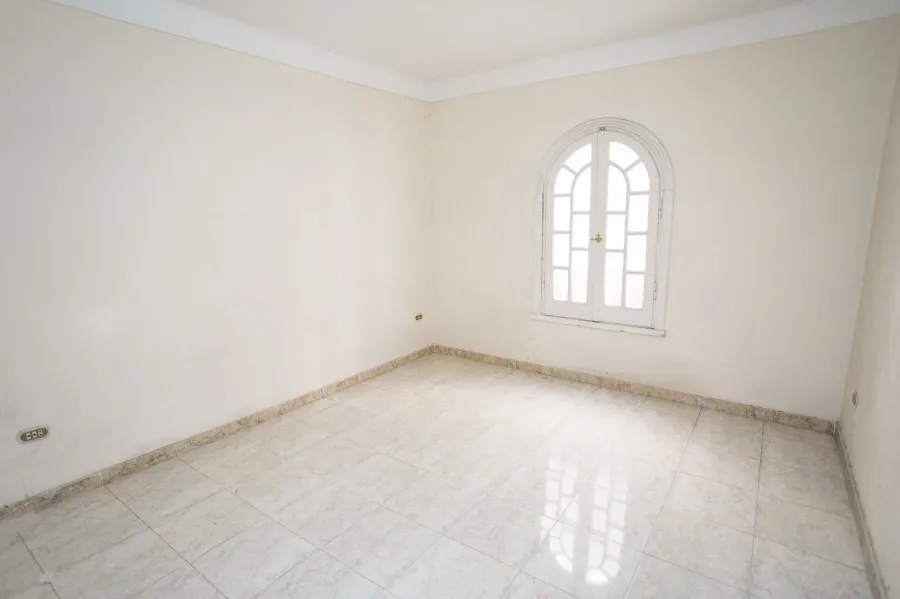 شقة مرخصة للبيع 105م صافى ستانلى