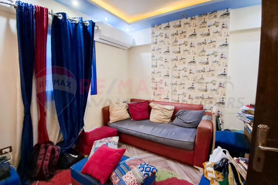 Apartment for sale 134 m Smouha (Royal Plaza)