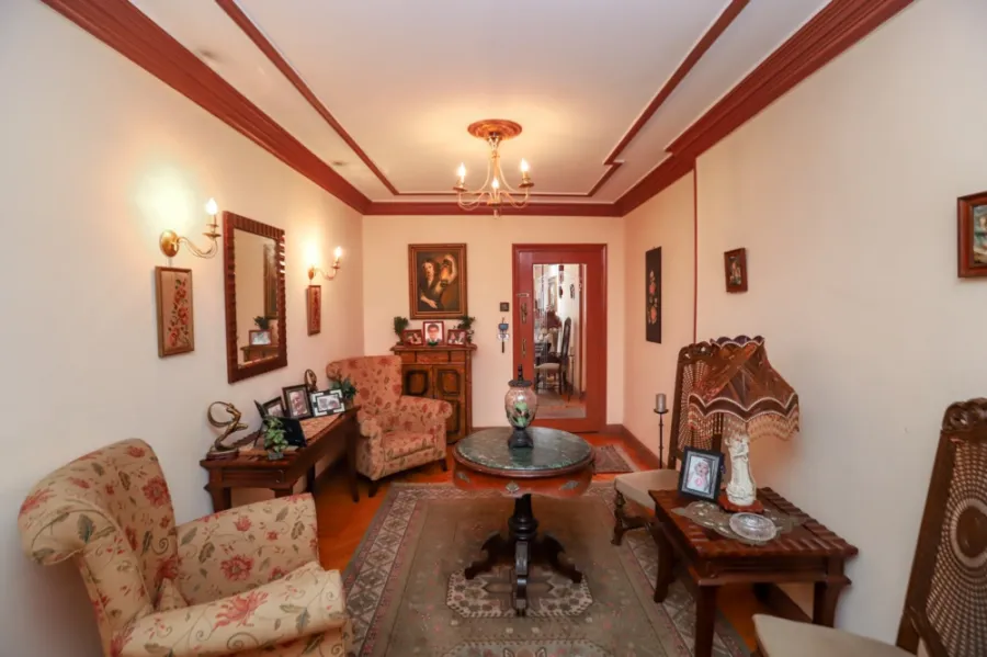 Apartment for sale 210m Laurent- Tram St