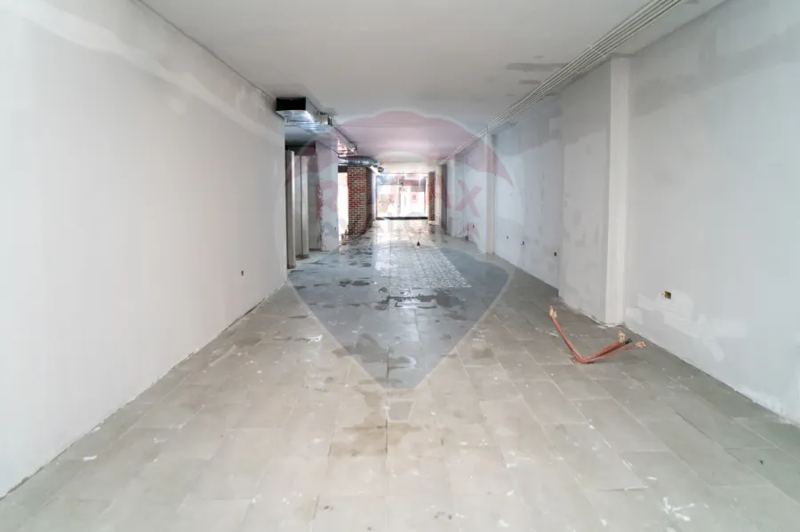 محل للايجار 185 م سبورتنج (ش بورسعيد)