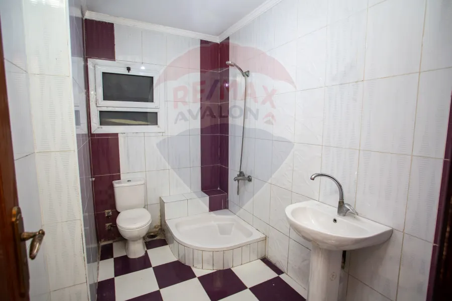 شقة للبيع 135 م كيلوباترا (ثالث نمره بحر)