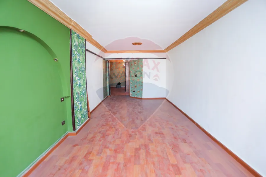 شقة للبيع 140 م السيوف ترام (خطوات من الترام )