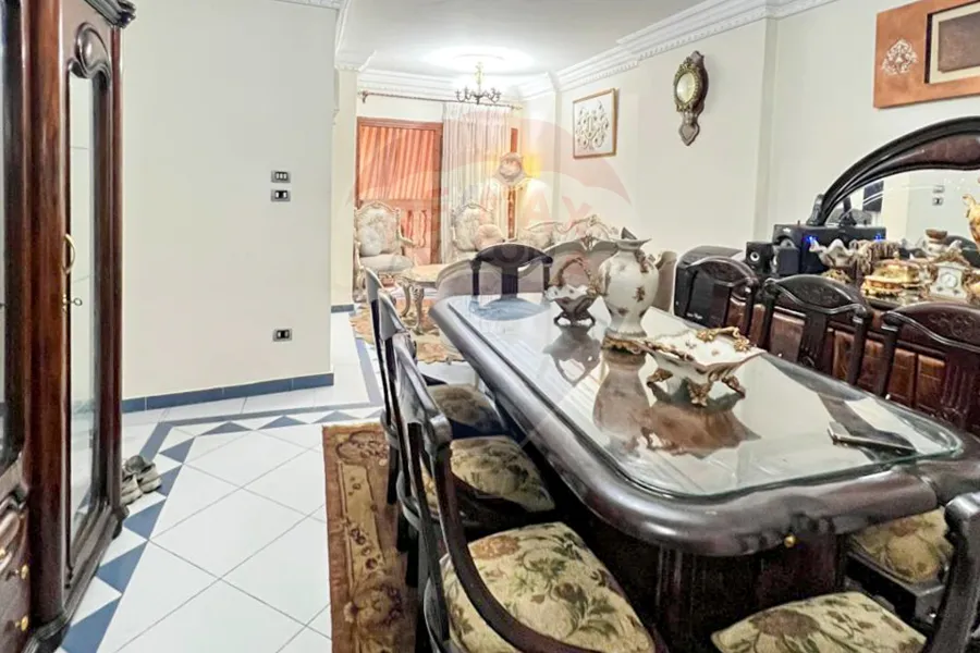 شقة للبيع 135 م سيدي بشر (ش جلال حماد)