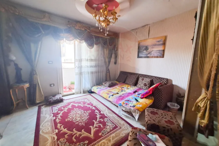 شقة للبيع 170 م سيدي جابر (ش عزيز فهمي)