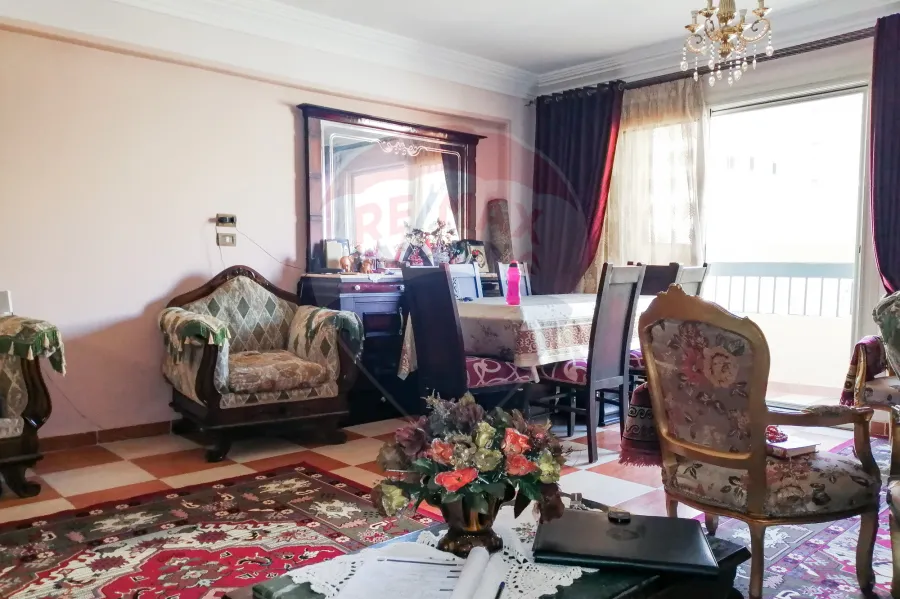 Apartment For Sale 135 m Miami ( Steps From Esawy St.)