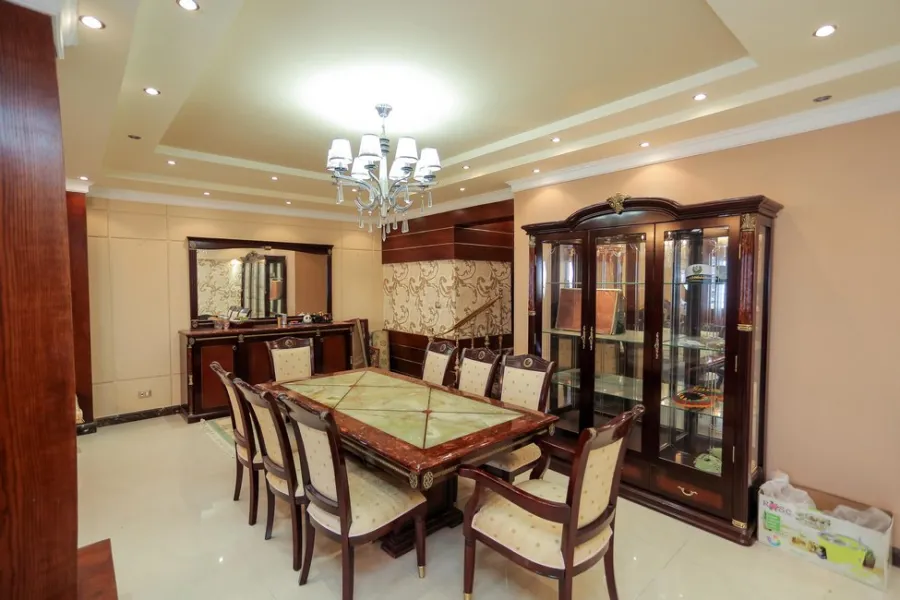 شقة مفروش للايجار 246م الشلالات