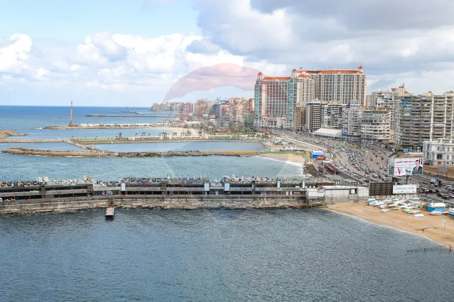 Registered Apartment For Sale 105 m Gleem (Directly On The Sea)