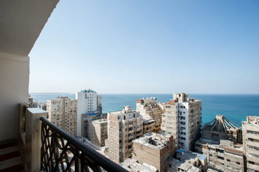 شقة للبيع 210م سبورتنج (ش الأقصر)