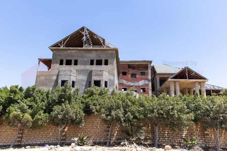 قصر للبيع 8,000 م كينج مريوط (ش قرطبة)