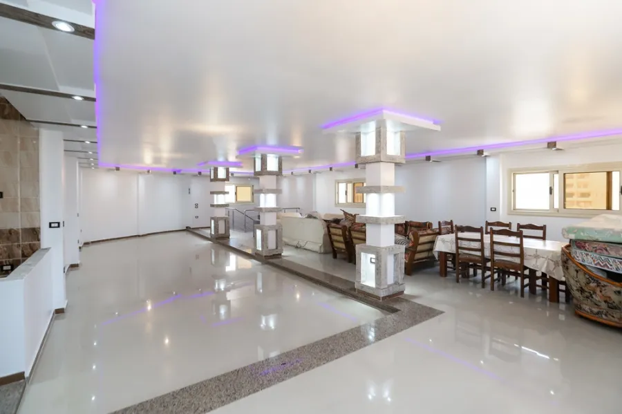 شقة دوبليكس للبيع 650م رشدي (متفرع من عبد الحميد العبادي)