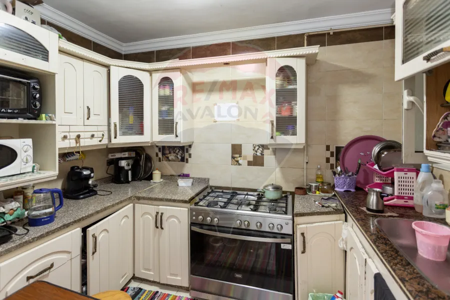 Apartment for sale 225 m Kafr Abdo (skina bnt al hussien st)