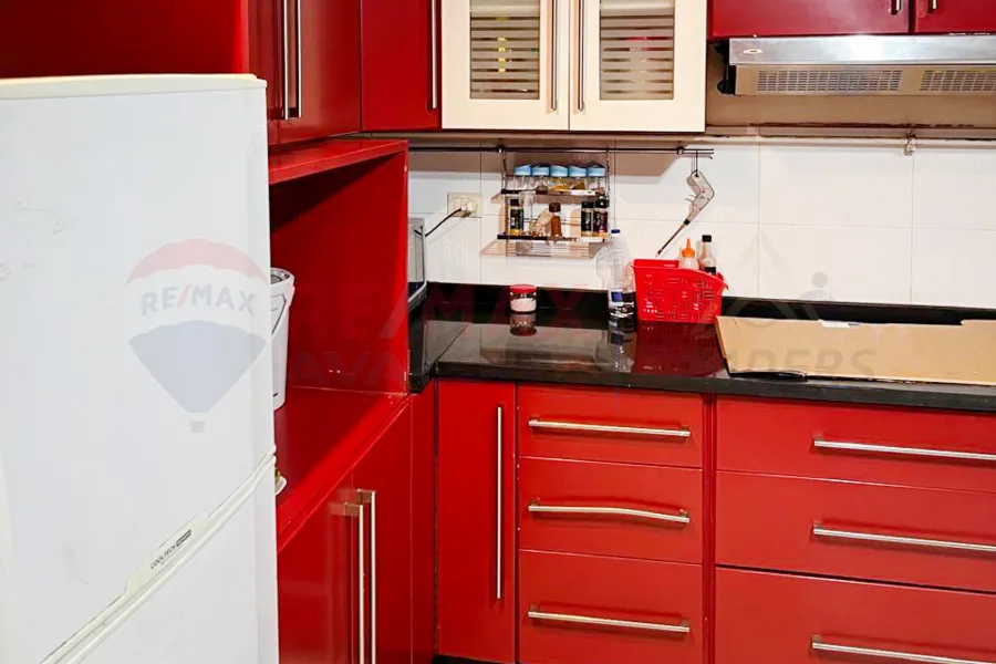 Apartment for sale 250 m Smouha (Tout Ankh Amoun St.)