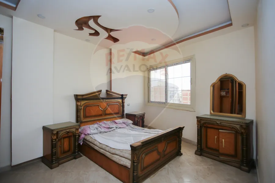 Duplex for sale 200 m Miami (Khaled Ibn El-Walid main st)
