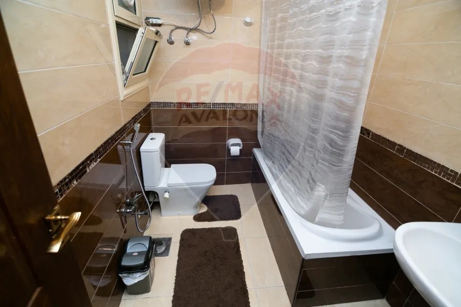 Apartment for sale 150 m Sidi Bishr (Branched from Gamal Abd El Naser)-