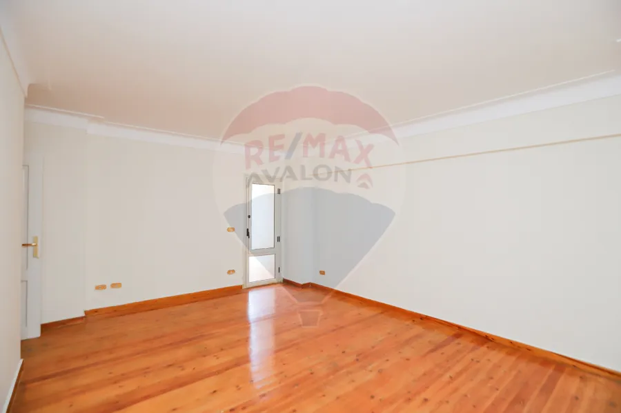 Apartment for rent 193 m Stanly (2 Num Branched from the sea ) -