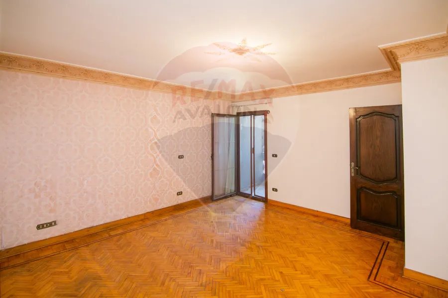 شقة للبيع 175 م مصطفى كامل (خطوات من كيروسيز)