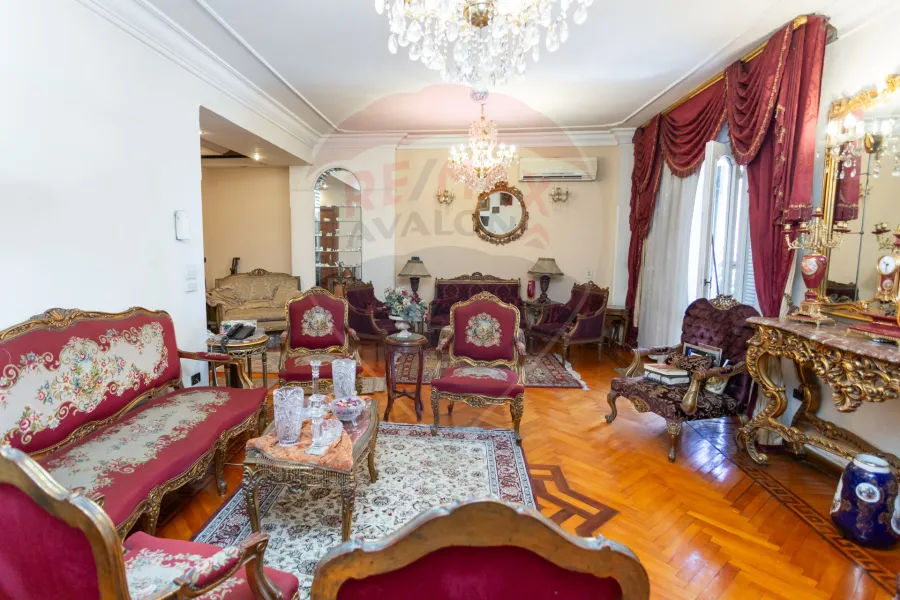 Penthouse apartment for sale 340 m Glim (Mostafa Fahmy St. - Steps from the sea)