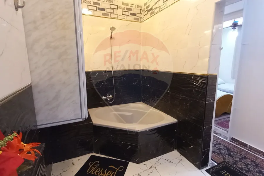 شقة للإيجار المفروش 128 م سان ستيفانو (على البحر مباشرة)