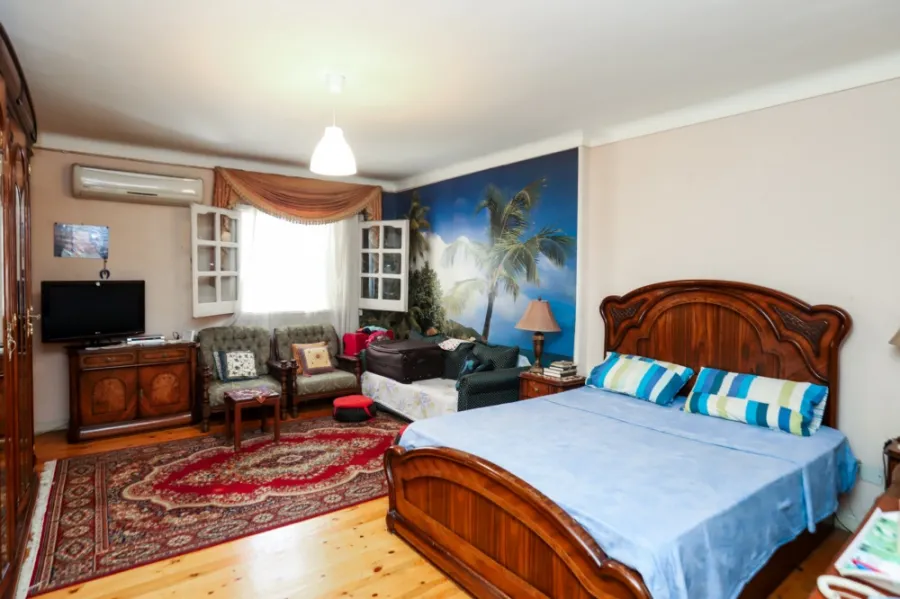 Apartment for sale 210m Laurent- Tram St