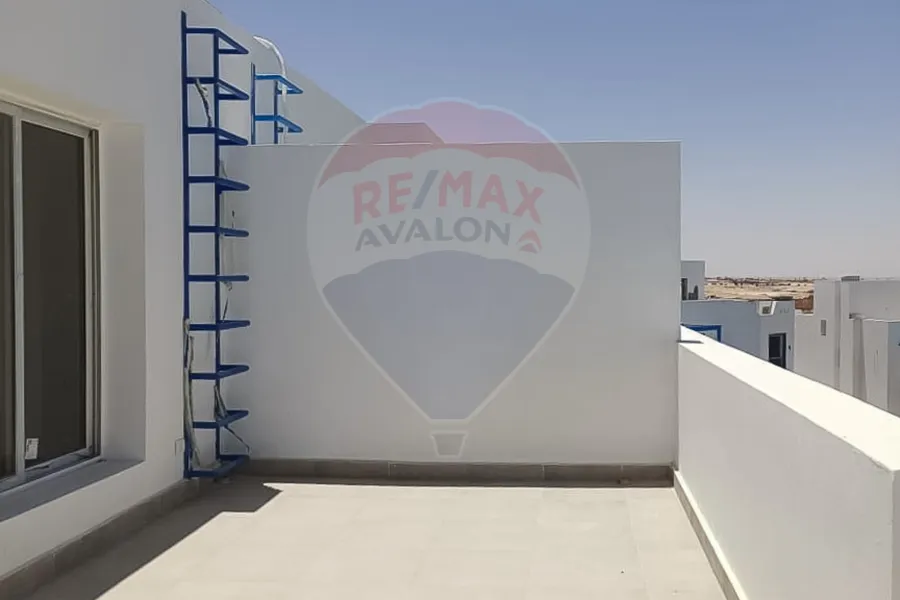 شاليه دوبلكس للبيع (ماونتن فيو - راس الحكمة) 115 م + 50 م رووف