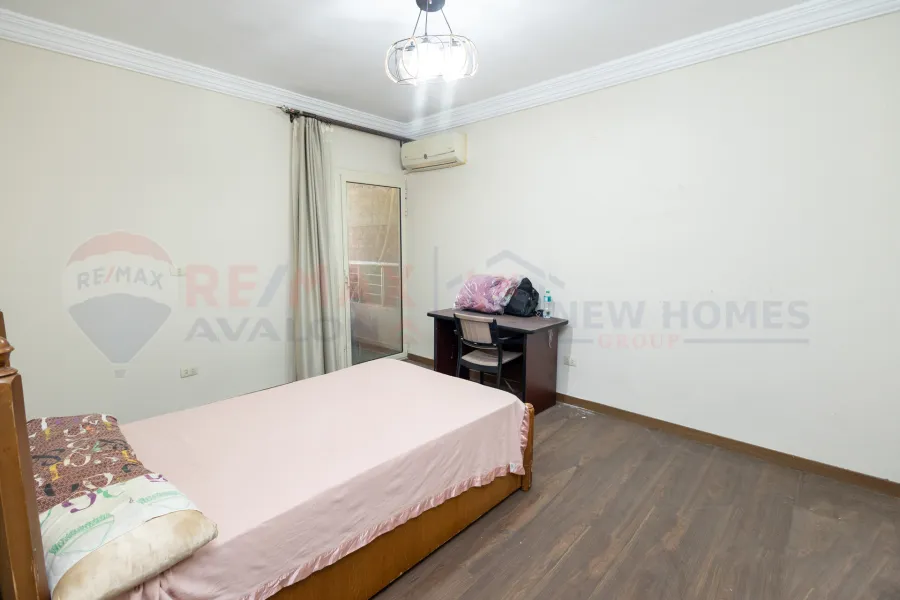 Duplex apartment for sale 320 m Sporting (Ahmed Allam Street - steps from Abu Qir Street)
