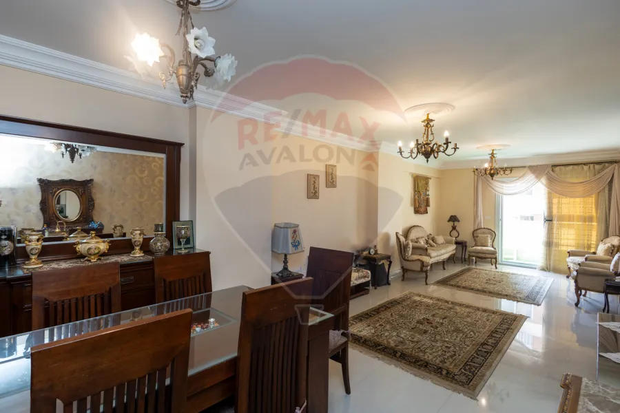 شقة للبيع 150 م ثروت (ش عبد الحميد الديب)