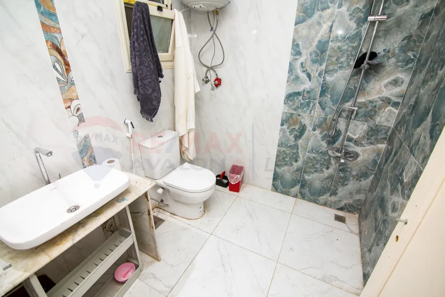 Apartment for sale 200 m Bolkley (Ahmed Helmy St.)