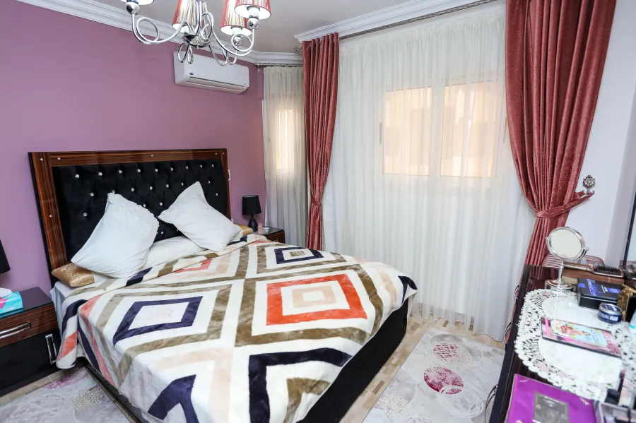 شقة للبيع 105 م فلمنج ( ش مصطفي كامل الرئيسي )