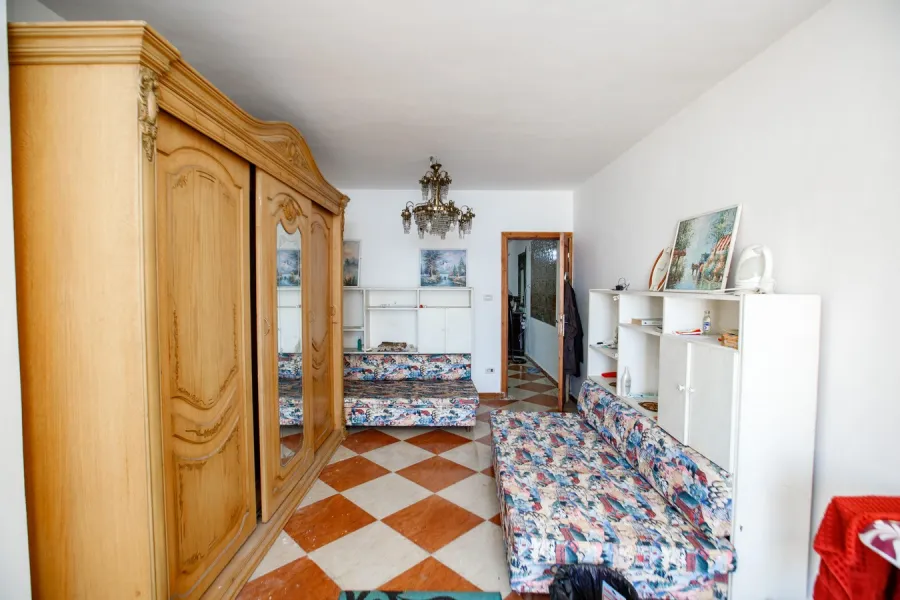 شقة للبيع 210م سبورتنج (ش الأقصر)