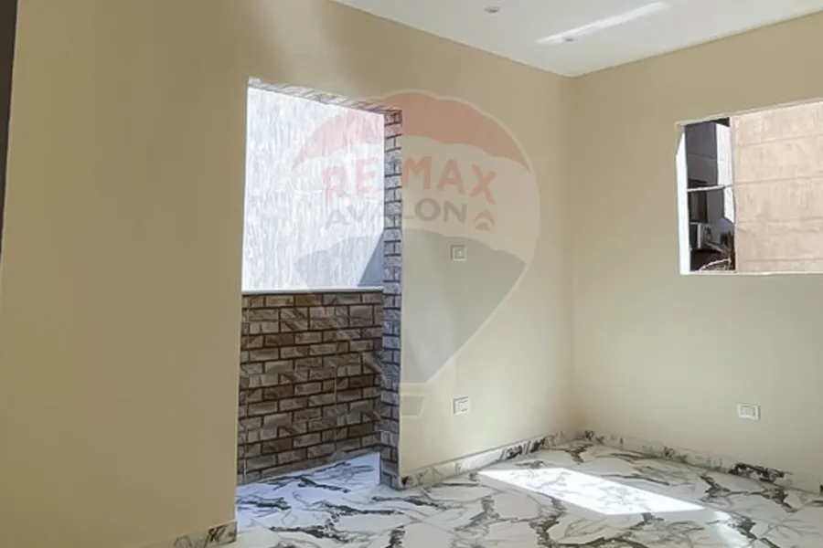 Apartment for sale 100 m Cleopatra (steps from Abu Qir st.)