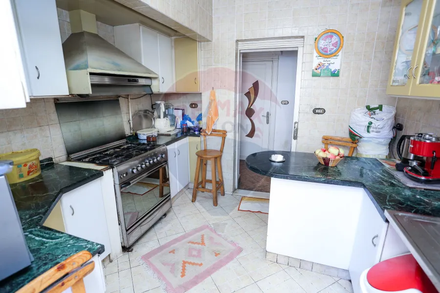 شقة للبيع 120 م صافي ميامي ( شارع اسكندر ابراهيم - تري البحر )