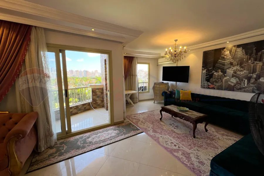 شقة للايجار 204 م سبورتنج (ش احمد علام)