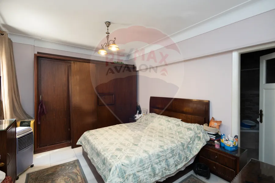 شقة للبيع 210 م سيدي بشر(تاني نمرة البحر)