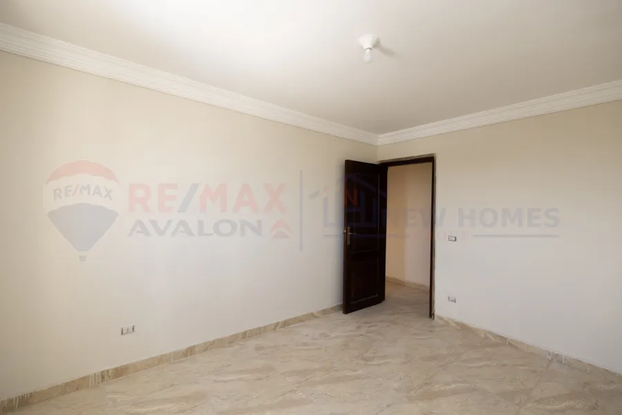 شقة للايجار 185 م الابراهيميه (خطوات من نادي سبورتنج)