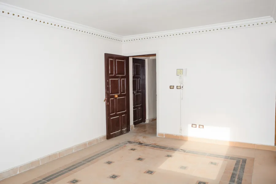 Apartment For Sale 120m Al-Agamey (El-Hanovel)