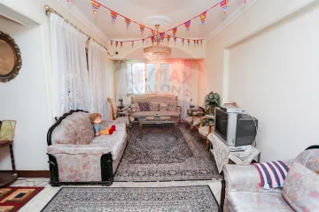 شقة للبيع 135م الإبراهيمية (خطوات من البحر)