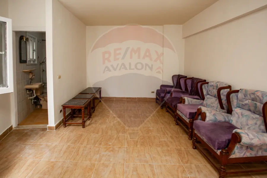 شقه للبيع 160 م سموحة (ش مصطفي كامل)