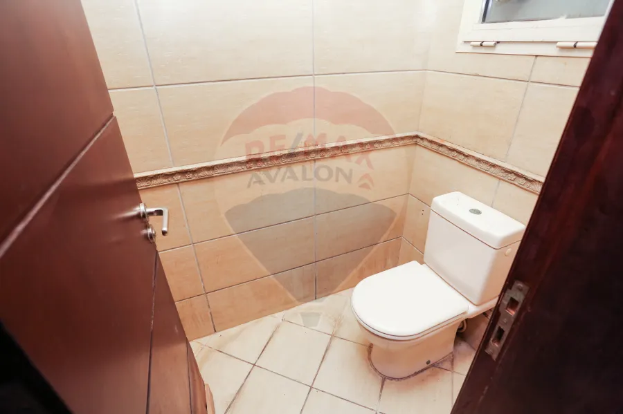 مقر ادارى للبيع 1,000 م سموحة (ش مسجد علي بن ابى طالب)