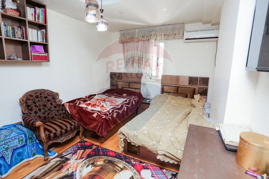 شقة للبيع 263 م جناكليس (خطوات من ش ابوقير)