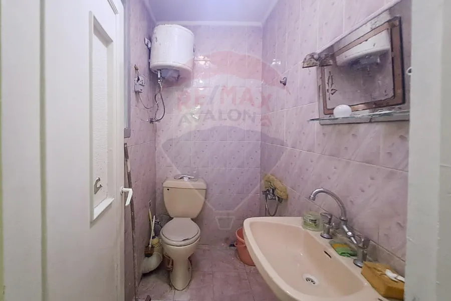 Furnished apartment for rent 100 m Al-Saraya ( steps from the sea )