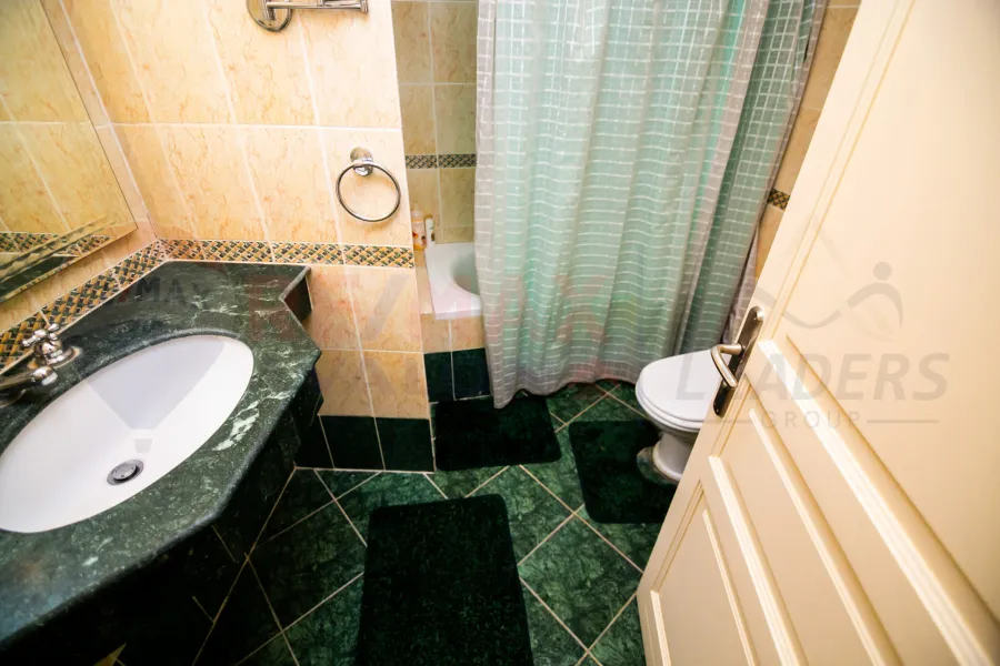 شقة للإيجار المفروش 136 م سان ستيفانو (الفورسيزون)