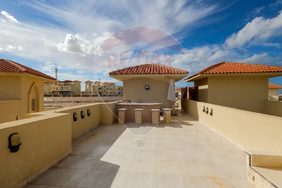 فيلا للبيع (ستيلا هايتس - سيدي عبد الرحمن) 516 م