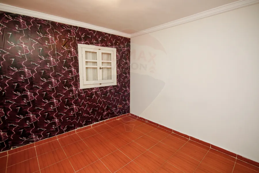 Adminstrative unit for sale 120m Tharwat ( Brand Building -Steps From Abu Qer ST.)