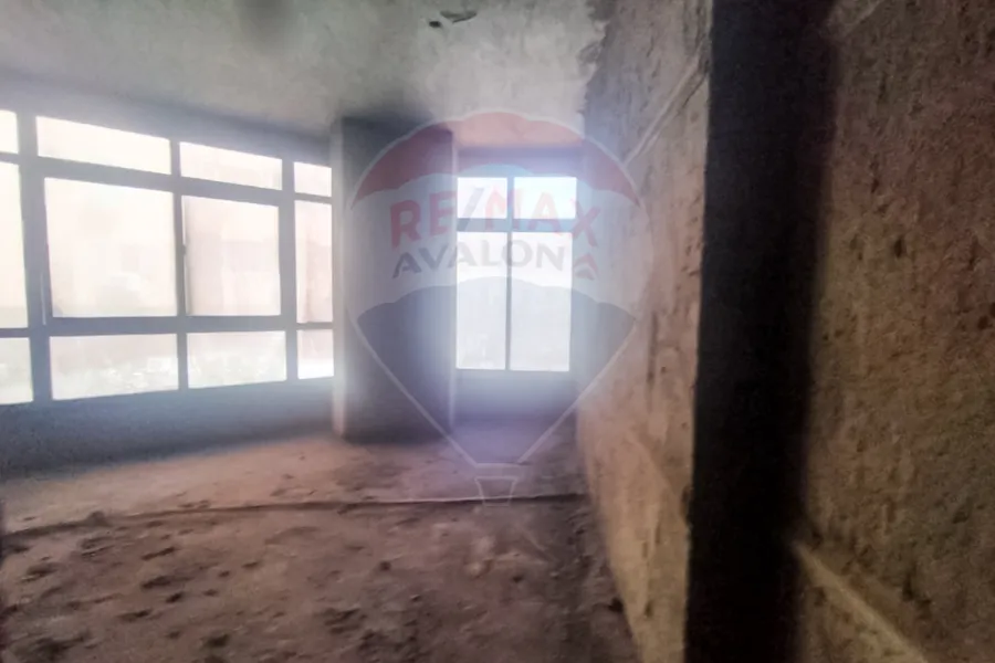 مقر إداري للبيع 500 م جليم (ش ابو قير)