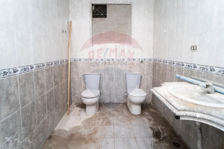 محل للايجار 185 م سبورتنج (ش بورسعيد)