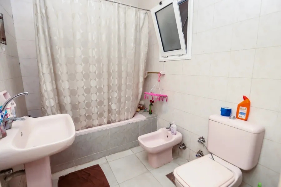 Apartment for sale 210m Laurent- Tram St